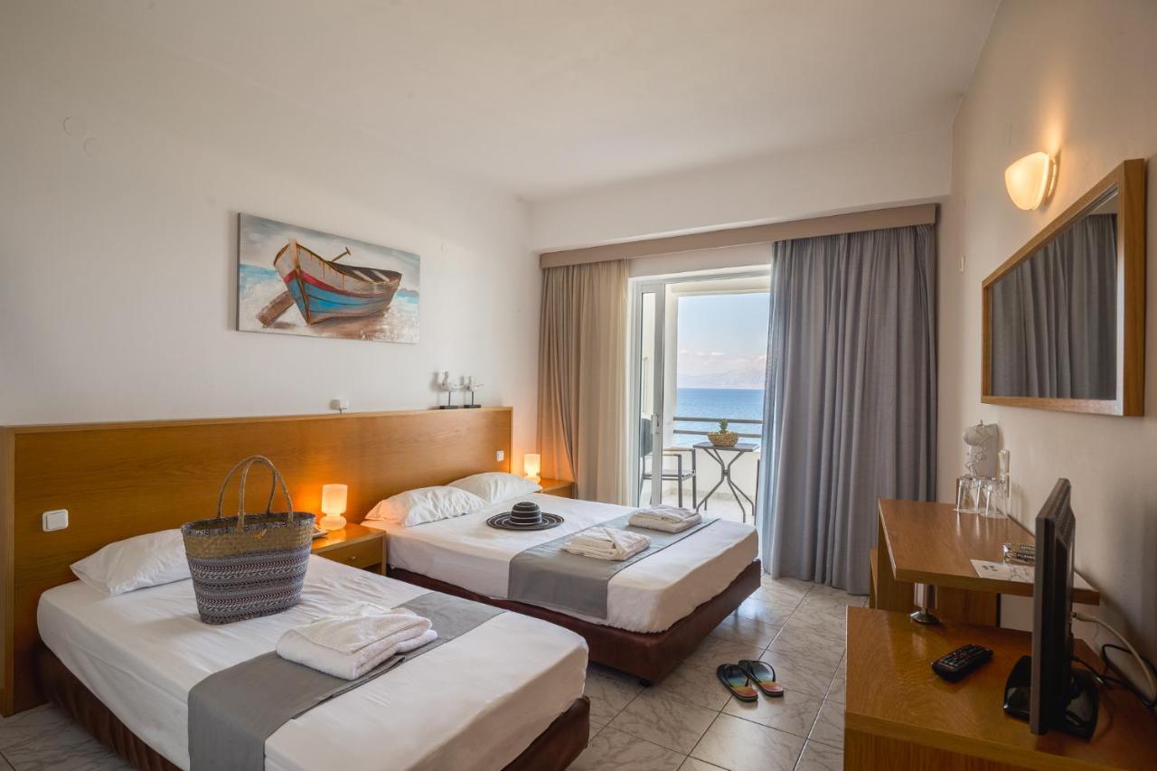 Niforeika Beach Hotel Εξωτερικό φωτογραφία