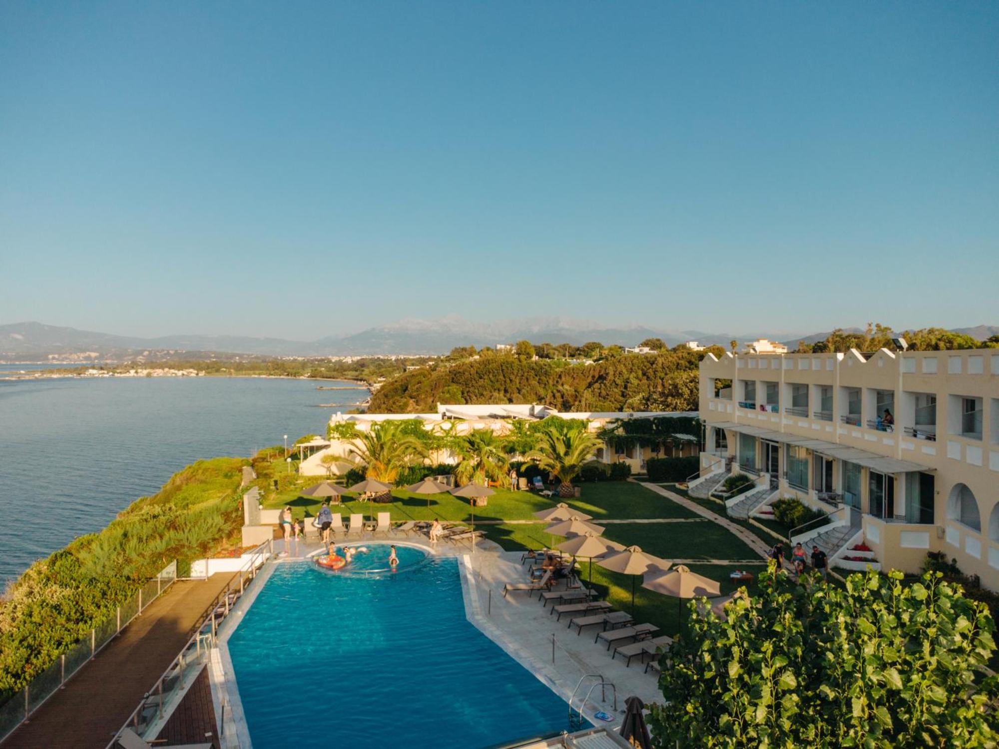Niforeika Beach Hotel Εξωτερικό φωτογραφία
