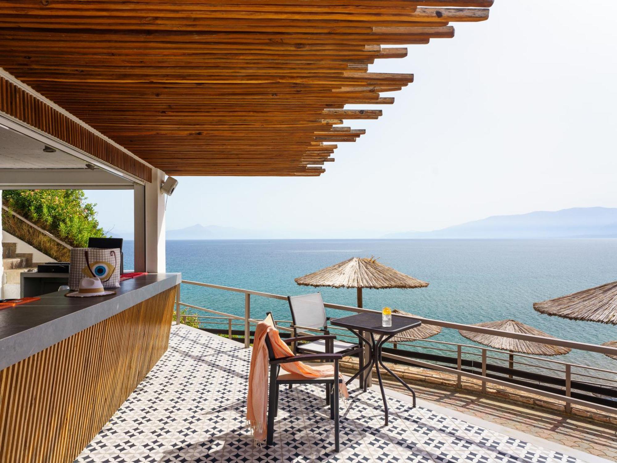 Niforeika Beach Hotel Εξωτερικό φωτογραφία