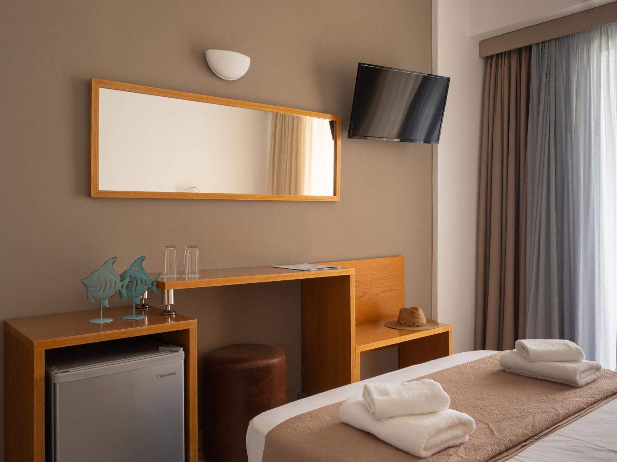 Niforeika Beach Hotel Εξωτερικό φωτογραφία