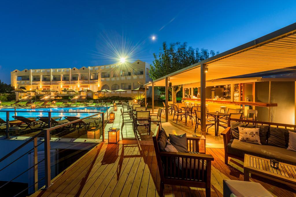 Niforeika Beach Hotel Εξωτερικό φωτογραφία