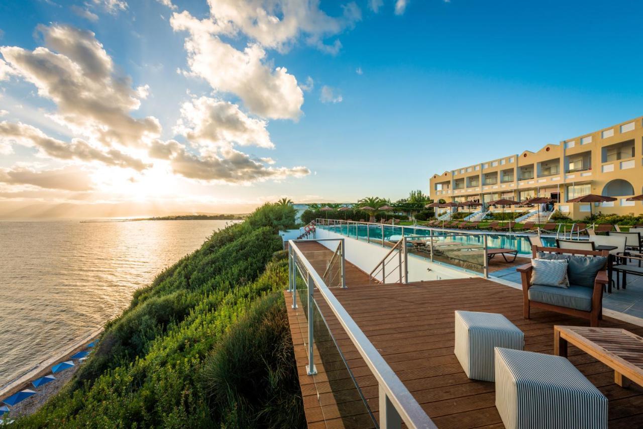 Niforeika Beach Hotel Εξωτερικό φωτογραφία